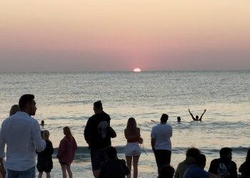 Imaginile zilei. Sute de oameni, pentru un răsărit de vis (FOTO)