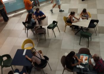 Mâncarea făcută rapid ne mănâncă încet sănătatea