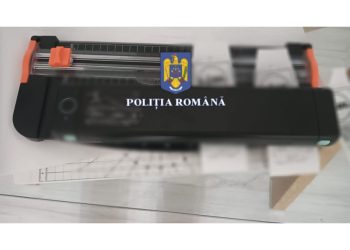 Percheziții la persoane cercetate pentru decontare, în mod ilegal, de vouchere SGR (FOTO)