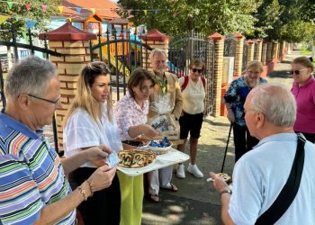 „Vrem să ne cunoască așa cum suntem, noi românii, cu adevărat!”. Lecție de ospitalitate, la Cumpăna, oferită unui grup de turiști americani