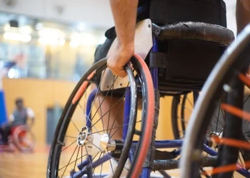 Proiect PSD: Peste 860.000 de persoane cu dizabilități și-ar putea ridica documentele gratuite de călătorie din localitatea de domiciliu