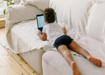 România va avea un Centru de Excelenţă pentru Siguranţa Digitală a Copilului