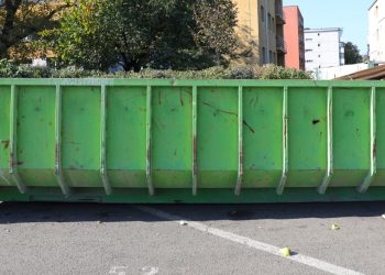 Depozitați gratuit deșeurile voluminoase în containerele de mari dimensiuni