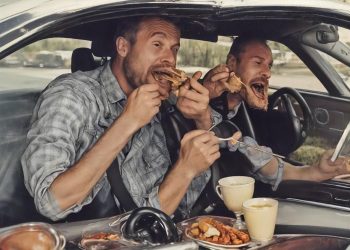 Distrați și flămânzi, Napoleoni la volan 