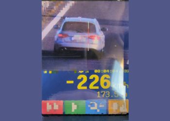 Șofer surprins cu 226 km/h pe Autostrada A4, sancționat drastic de polițiști