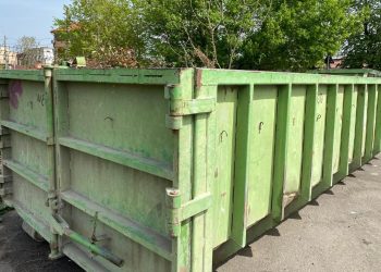 Containerele pentru deșeuri voluminoase, amplasate într-o nouă locație