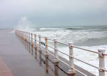 Cod GALBEN de vânt puternic, tot weekend-ul