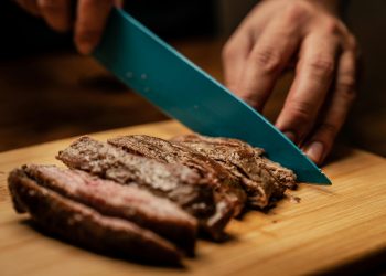 Vitamina B12: Nutrientul Esențial pentru Energie și Vitalitate