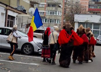 Tradițiile, într-un tandem nefericit cu tehnologia. Colindătorii…  smart, cu boxa la purtător 