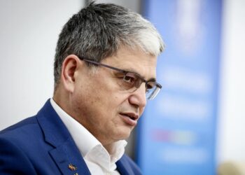 Tensiuni în negocierile guvernamentale: Boloș propune majorarea impozitelor și taxelor