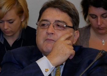 Hurezeanu a declinat propunerea de a candida la Preşedinţie