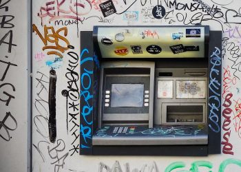 Orașul băncilor, farmaciilor și supermarketurilor