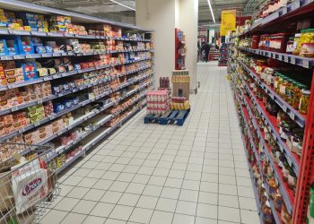 Serviciile poştale, margarina şi fructele proaspete, în topul scumpirilor din decembrie 2024 