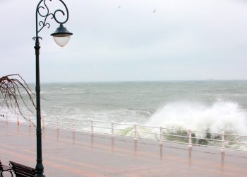 Cod galben de vânt puternic în Constanța! Atenție la rafalele de până la 60 km/h