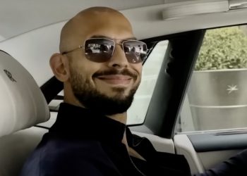 Financial Times: Administraţia Trump a cerut autorităţilor române ridicarea restricţiilor de călătorie pentru frații Tate. Andrew Tate: „Trump este un erou“