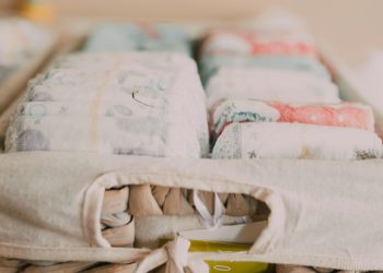 TVA redusă pentru scutece: Ce schimbări pregătesc deputații