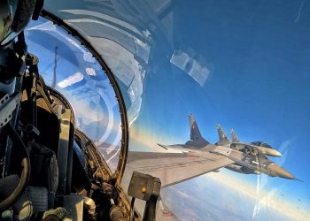 Atenție, sunt programate zboruri de antrenament la înălțimi mici și zboruri în regim supersonic 