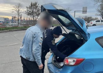 Zeci de sancțiuni în urma unei razii în Portul Constanța. Sute de persoane și mașini, verificate 