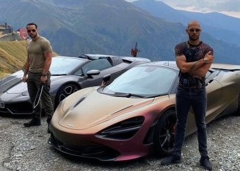 NU e păcăleală: Frații Tate își recuperează mașinile de lux confiscate de DIICOT 