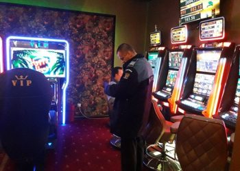 Polițiștii au controlat sălile de jocuri din Constanța